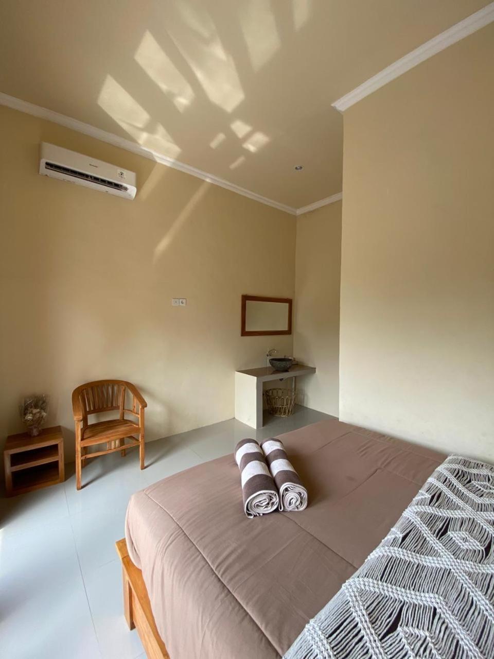 Sumbul View Surfcamp Hotel Airsatang Exterior photo